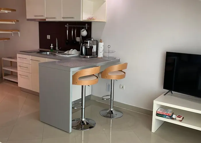 Jani Floor * Hvar Town